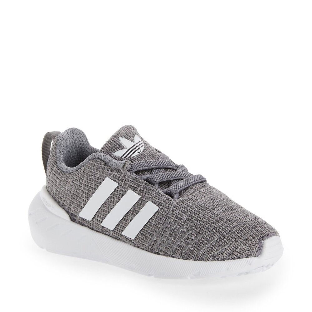 adidas Originals Little Kids Swift Run 22 Sneakers 4K Color Black/White/Gray
